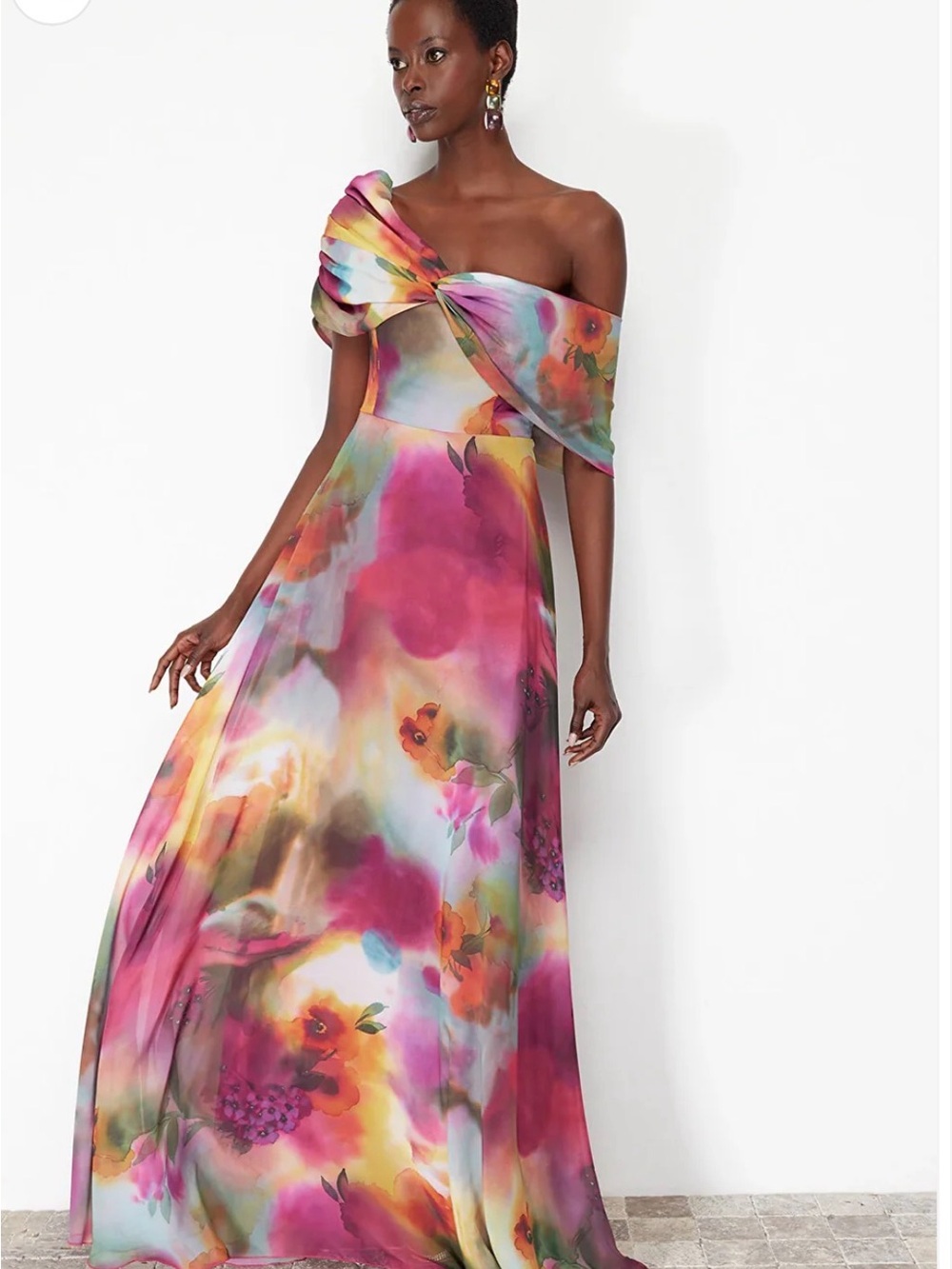 Floral One-Shoulder Maxi Dress in Multicolor Pink